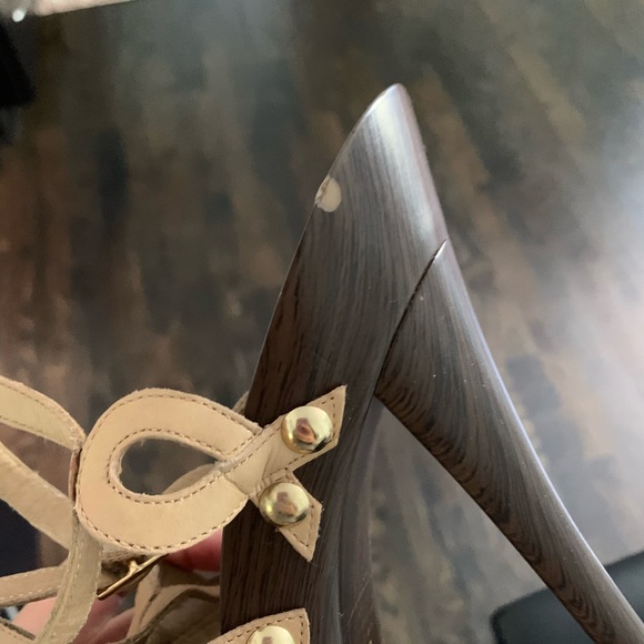 Jessica Simpson wood heel sandal. Platform heel - Picture 7 of 7